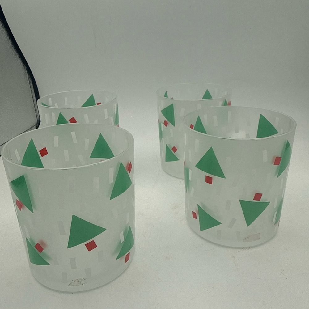 4 VTG Prisma Japan frosted Holiday Christmas Tree Lowball cocktail tumblers
